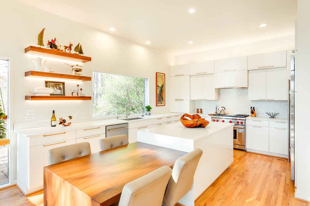 Mid Century Modern-White Aspire Kitchen - Modern - Kitchen - Birmingham - by Creative Cabinets ...