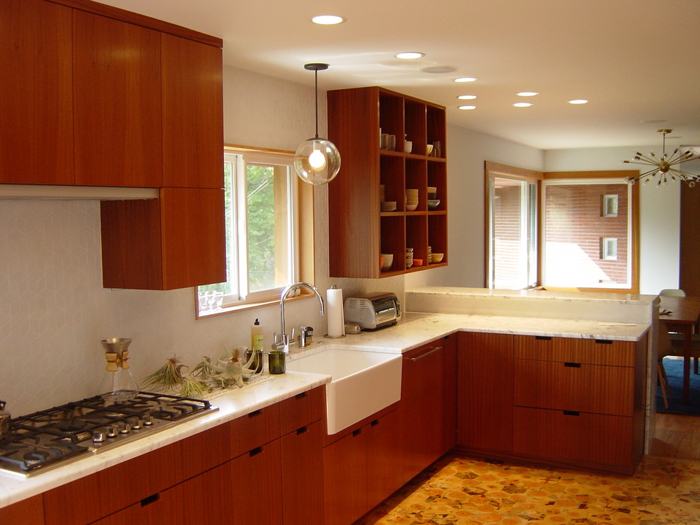 Example of a 1960s kitchen design in Portland