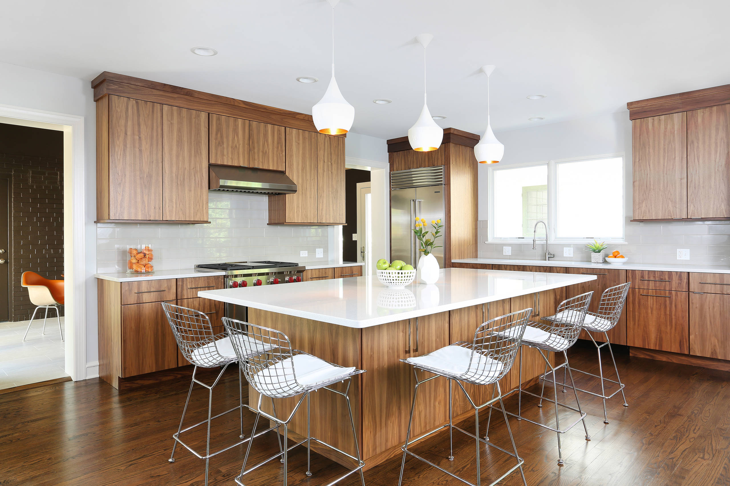 Mid Century Modern L-Shaped 10x10 Full Kitchen Set