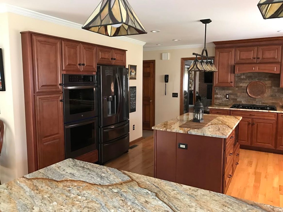 Middlebury Transitional Kitchen Design Transitional Kitchen