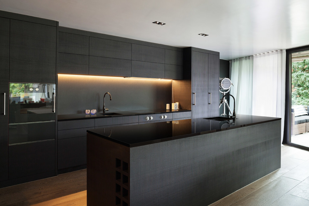 Midnight Black | QUANTUM QUARTZ - Modern - Kitchen - Sydney - by WK