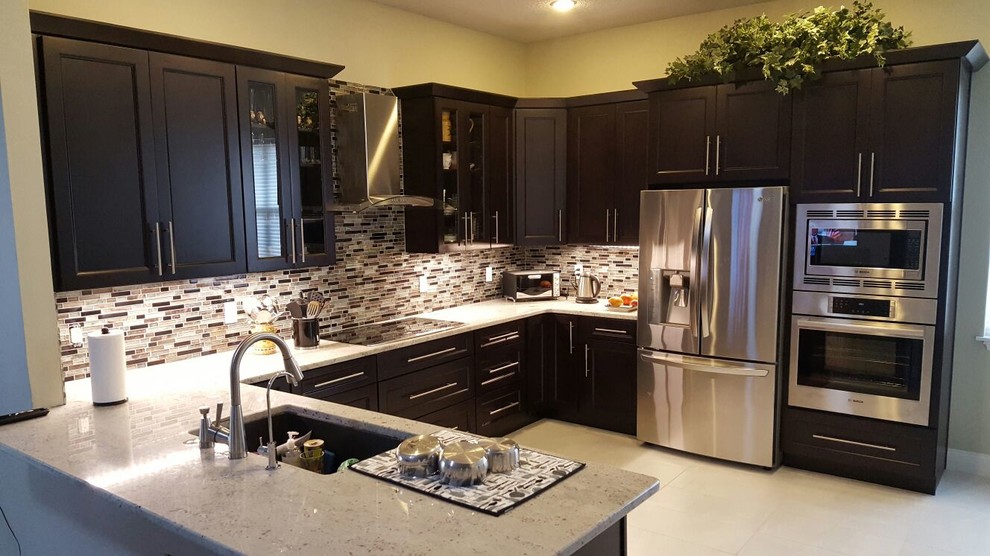 Midnight Transitional Kitchen Orlando by Kaufmann Co
