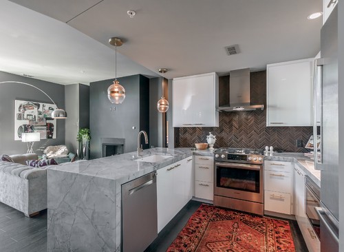 Modern Mississauga kitchen design with Acrylic and High Gloss Cabinets