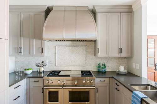 How to choose a kitchen backsplash. From ceramic and porcelain to wood and metal there are so many different options available.