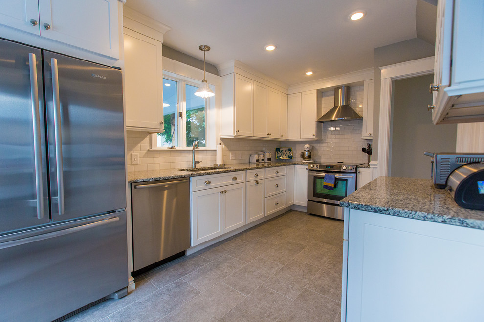 Milton, Massachusetts Contemporary Kitchen Boston by Kitchen