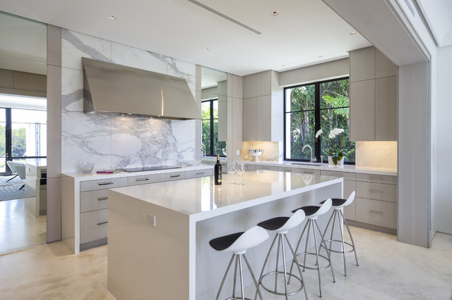 Minimalist Kitchen - Modern - Küche - Miami - von Keating Moore