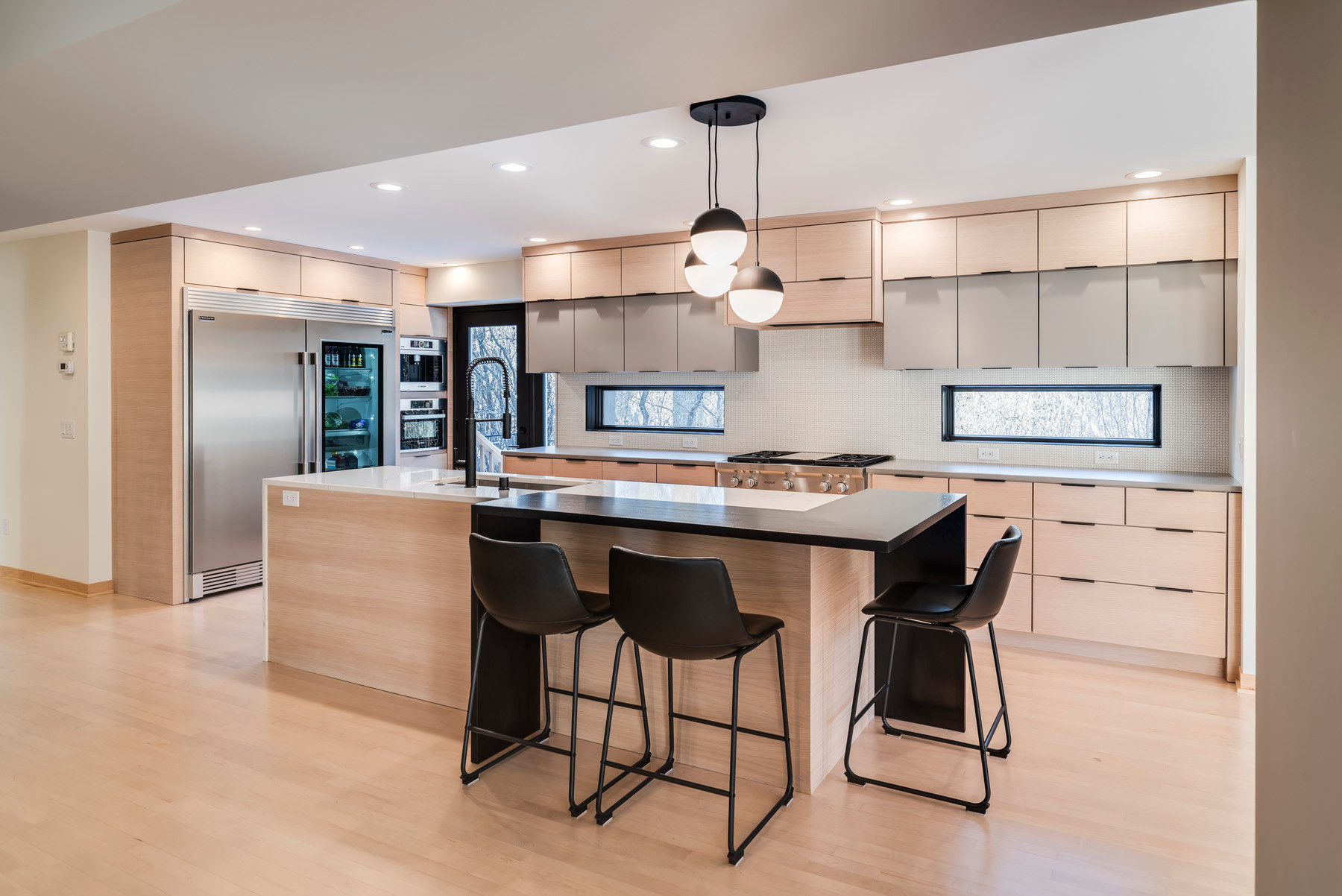 75 Beautiful Kitchen With Light Wood Cabinets Pictures Ideas January 2021 Houzz