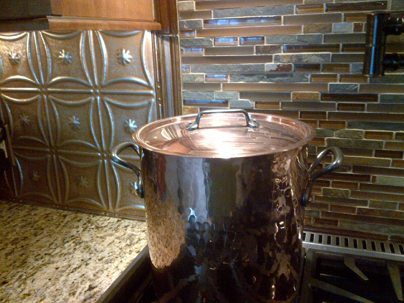 Example of a trendy kitchen design in Tampa