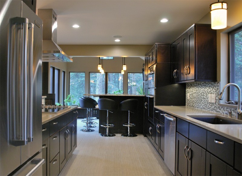 Mocha Shaker Kitchen Kitchen Philadelphia by RTA