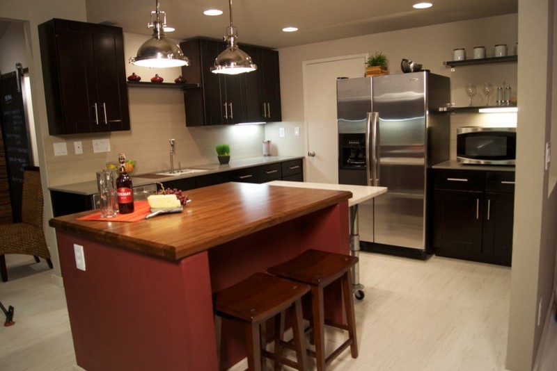 Mocha Shaker Kitchen Kitchen Philadelphia by RTA