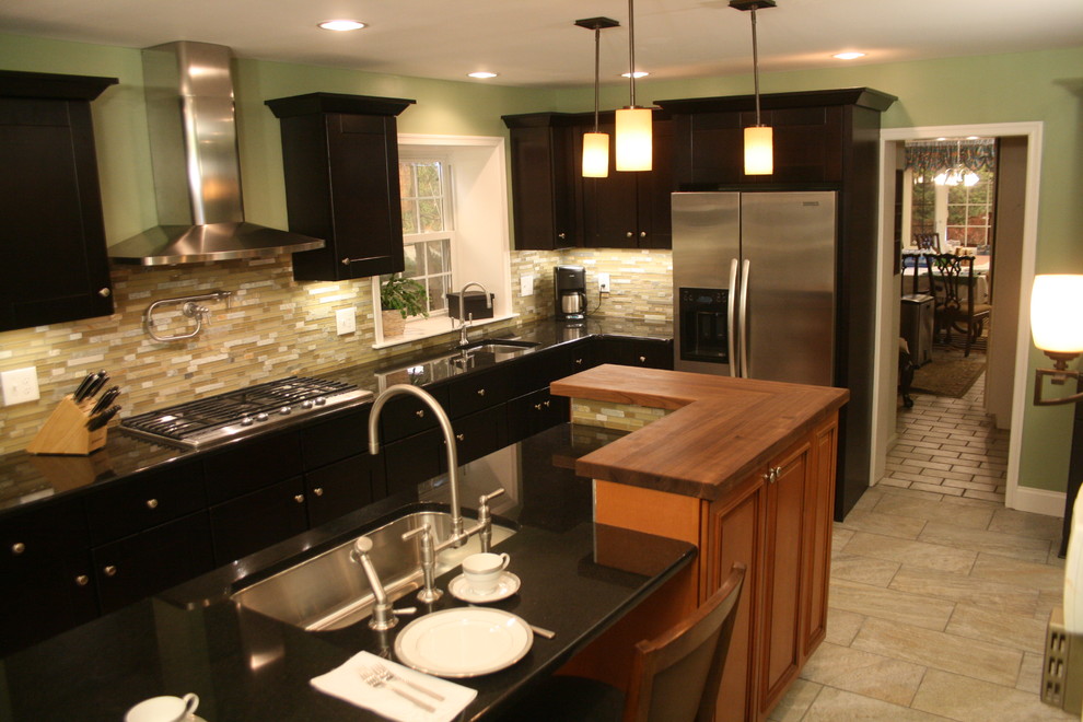 Mocha Shaker TwoToned Kitchen Traditional Kitchen Philadelphia