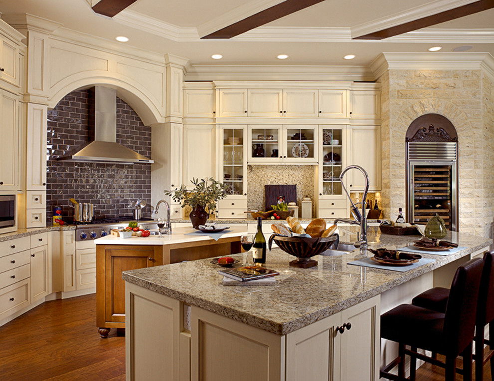 Model Merchandising - Marc Rutenberg Homes - Traditional - Kitchen ...
