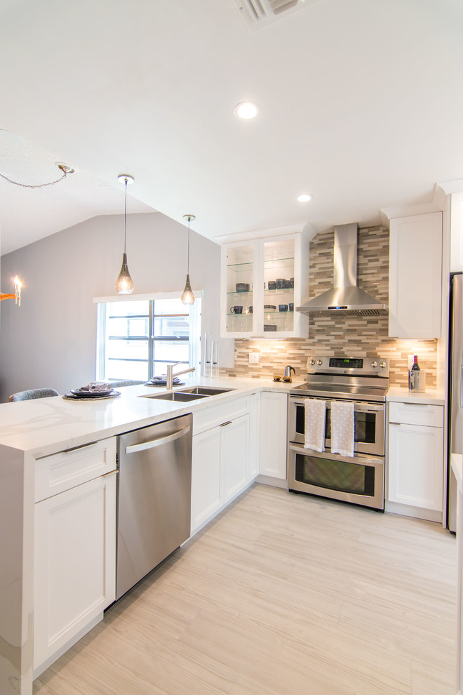 Modern Contemporary Kitchen Modern Kitchen Miami by Mara.hu