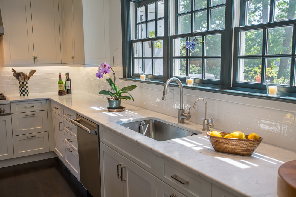 Modern Colonial Kitchen In Westchester County Transitional Kitchen   Modern Colonial Kitchen In Westchester County Karen Berkemeyer Home Img~c16193a205ef22ed 9 0904 1 Bd76200 