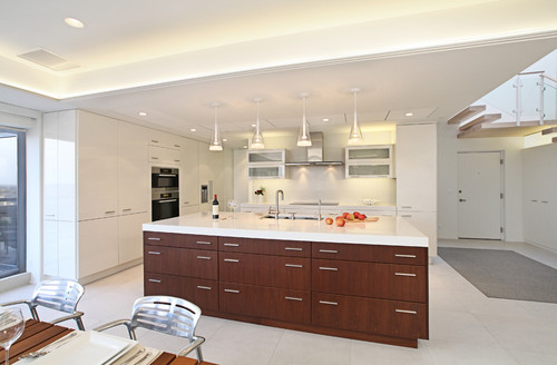Modern Canadian kitchen showcasing the quality of Canadian RTA cabinets with white and wood finish