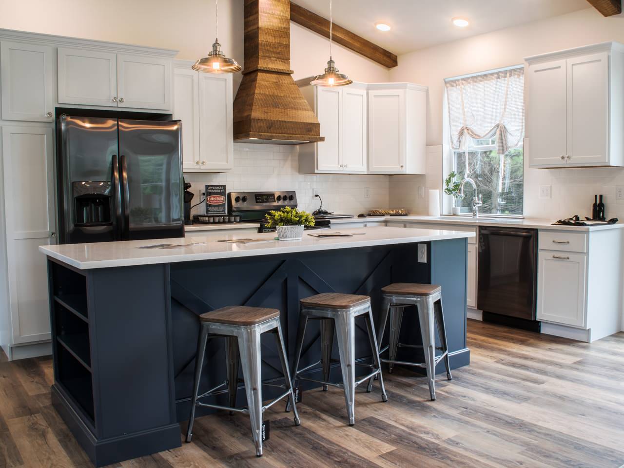 Must See Vinyl Floor Kitchen With Marble Countertops Pictures Ideas Before You Renovate 2020 Houzz