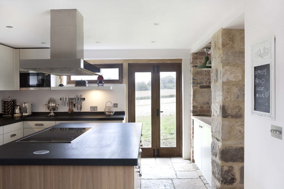 Photo of a farmhouse kitchen in London.