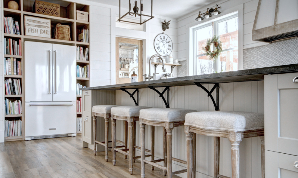 Modern farmhouse kitchen - French Country - Kitchen - Montreal - by ...