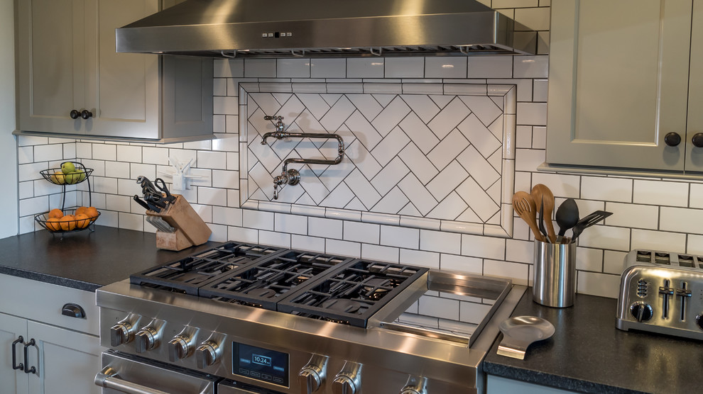 Modern FarmhouseSpring Grove, IL. Farmhouse Kitchen Chicago by