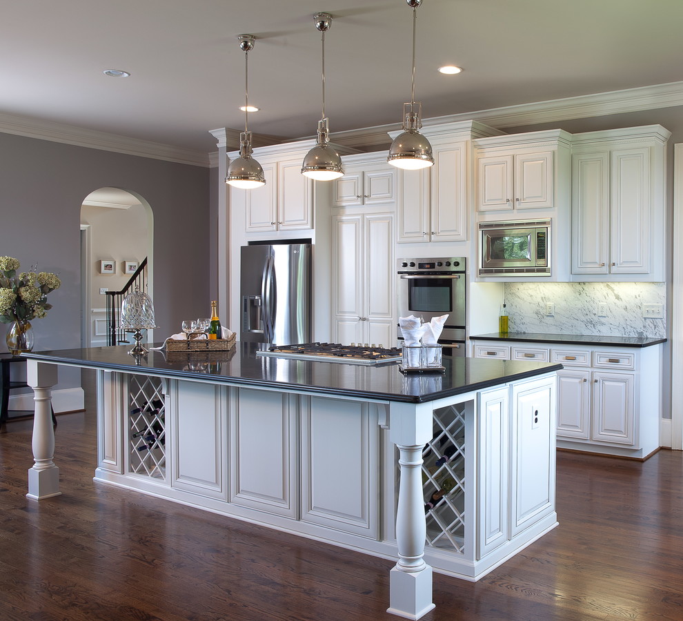 Modern Gourmet Kitchen Traditional Kitchen Atlanta By Interiors By Abraham Houzz