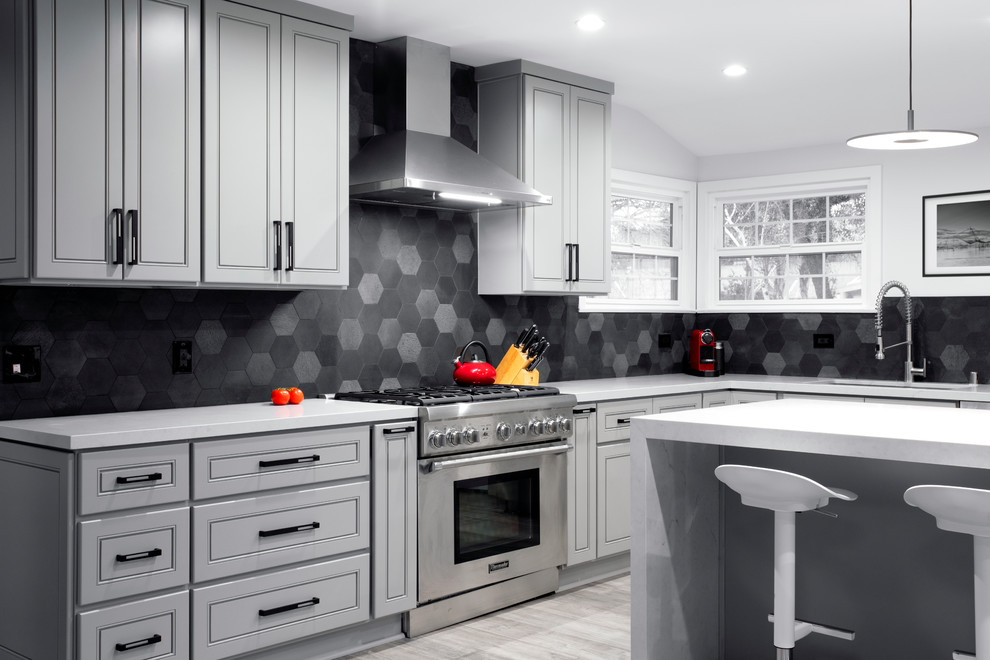 Modern Grand Kitchen In Woodland Hills Ca Kitchen Los Angeles By Metropolis Drafting And Construction Inc