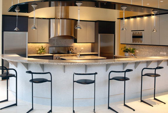 This is an example of a contemporary kitchen in Chicago.