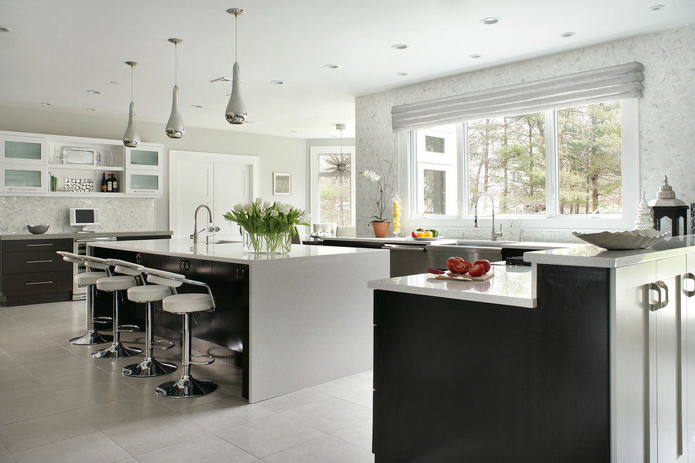 Inspiration for a contemporary kitchen remodel in New York