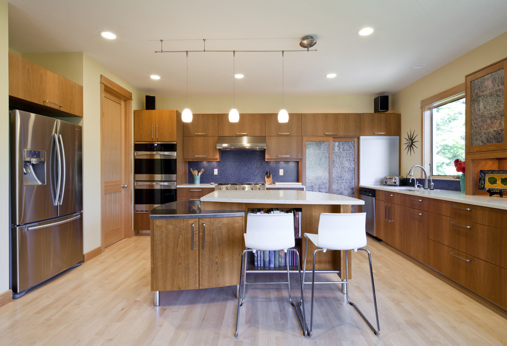 Photo of a modern kitchen in Portland with stainless steel appliances.