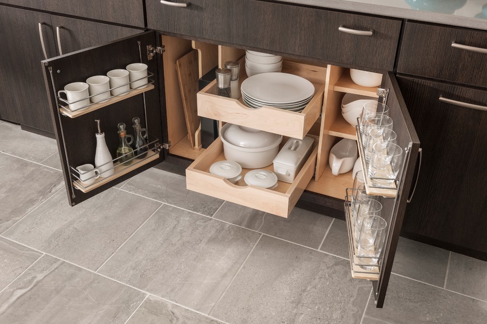 Example of a kitchen design in Minneapolis
