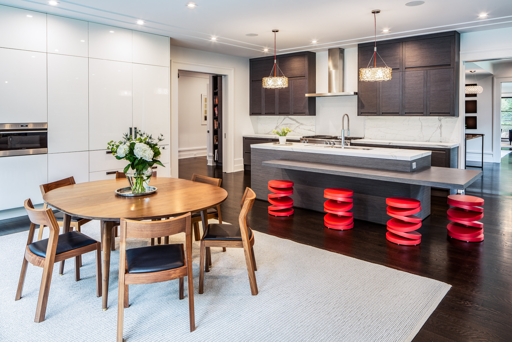 75 Beautiful Contemporary White Kitchen Pictures Ideas November 2020 Houzz