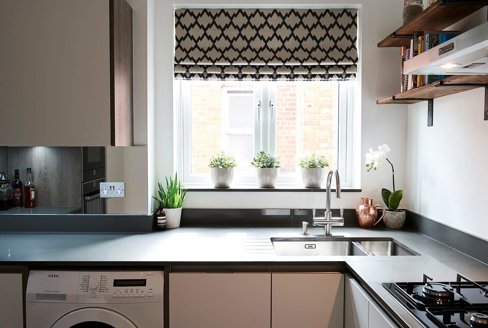 Inspiration for a small modern kitchen in London.