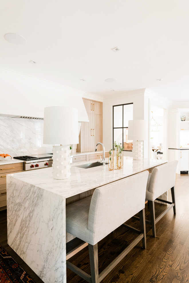 Modern Showstopper Modern Kitchen Atlanta by House Dressing