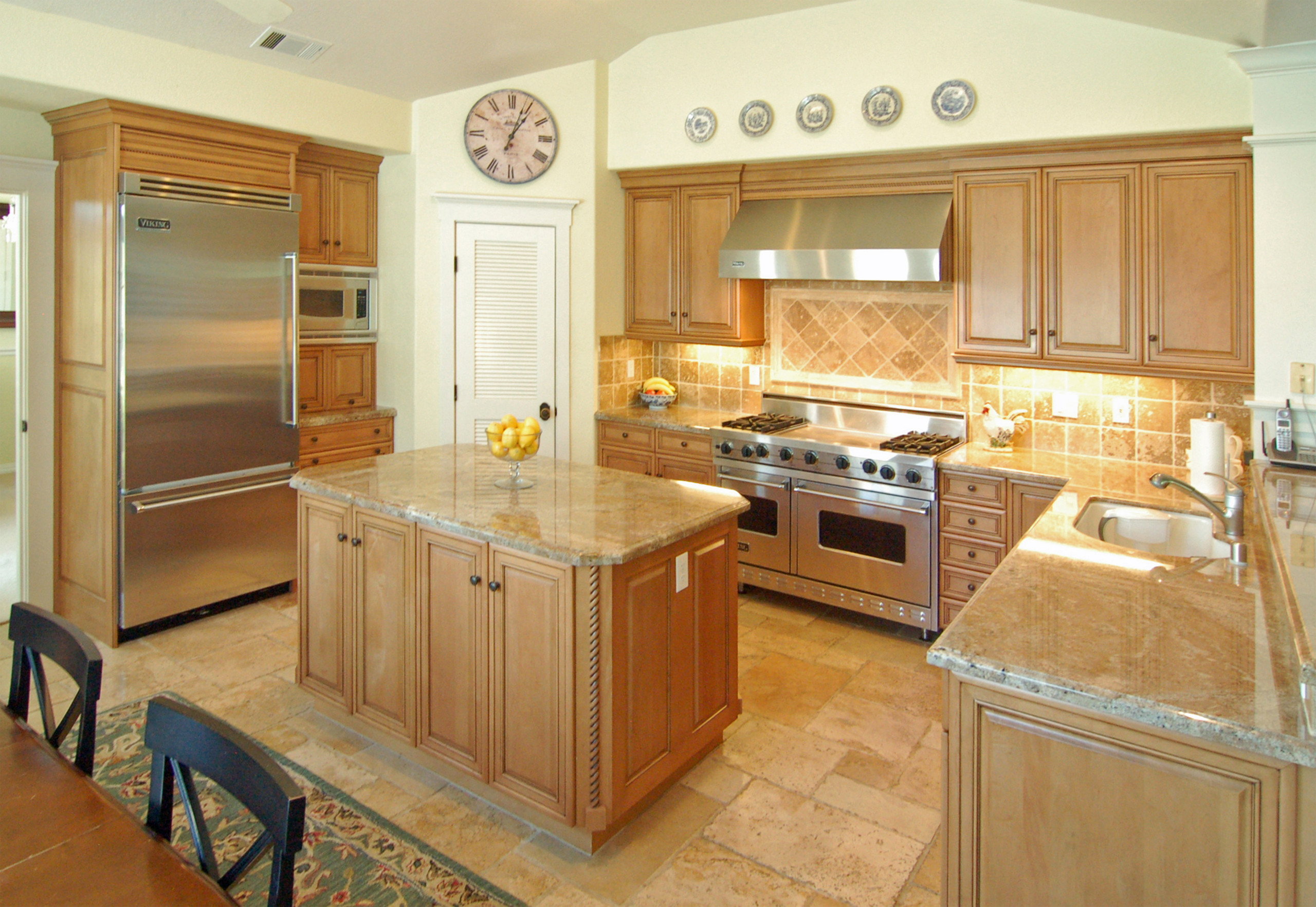 75 Kitchen With Light Wood Cabinets And