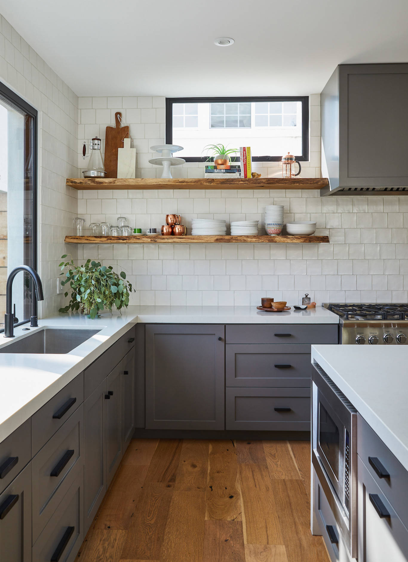 50 Gorgeous Gray Kitchens That Usher in Trendy Refinement  Grey kitchen  designs, Kitchen cabinet design, Modern kitchen remodel