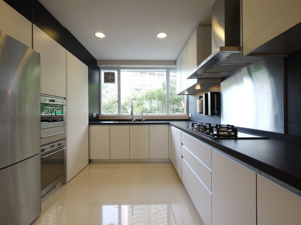 Inspiration for a contemporary kitchen in Hong Kong.