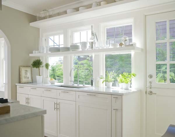 Example of an arts and crafts kitchen design in Seattle