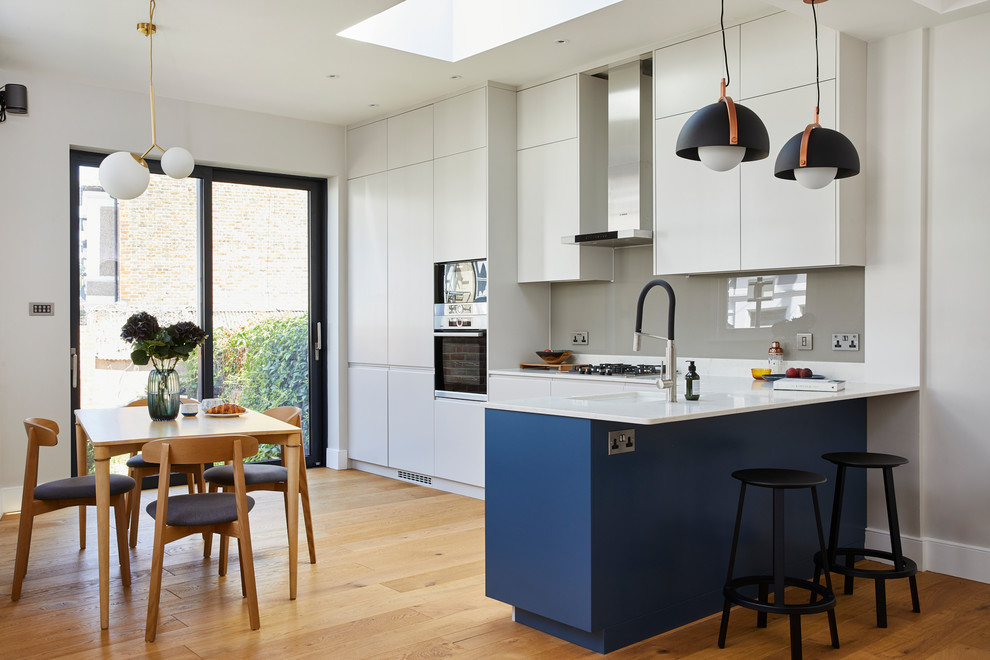 Murillo Road, Hither Green Contemporary Kitchen London by Elena