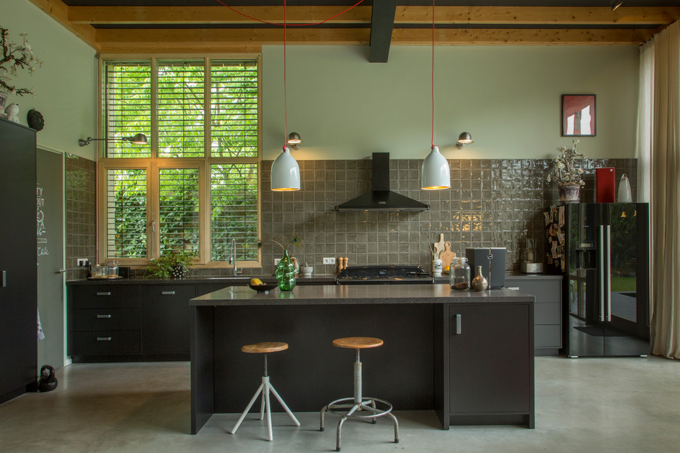 Photo of a contemporary kitchen in Amsterdam.