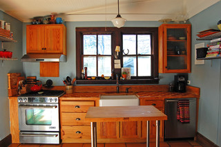 1926 Kitchen Maid Cabinetry  1920s kitchen, Kitchen maid, Farmhouse style  kitchen