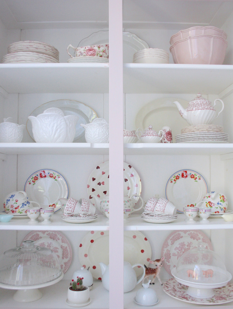 Kitchen - shabby-chic style kitchen idea in Amsterdam