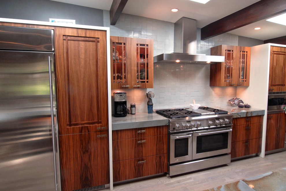 Design ideas for a retro kitchen in Denver.