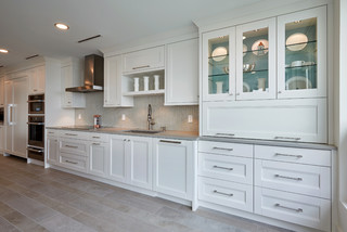 Naples, Florida - Contemporary - Kitchen - Miami - by Vida Cabinets, Inc. | Houzz