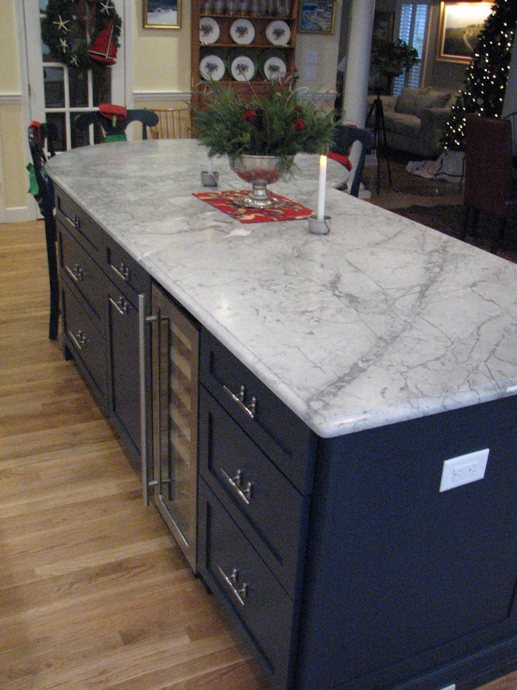 Naval (SW) island with Super White Quartzite Countertop Kitchen