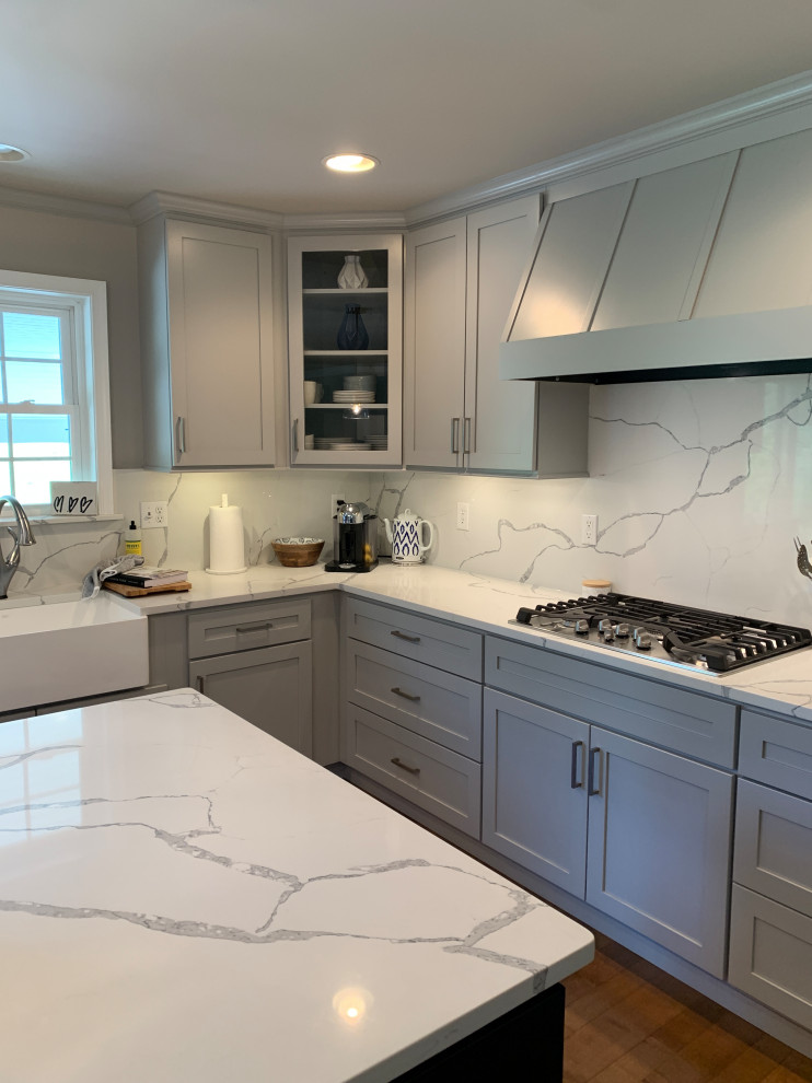 Navy & Gray Kitchen Remodel Classique Chic Cuisine Philadelphie