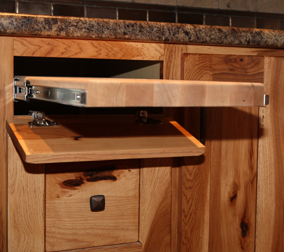 Example of a mountain style kitchen design in Cedar Rapids