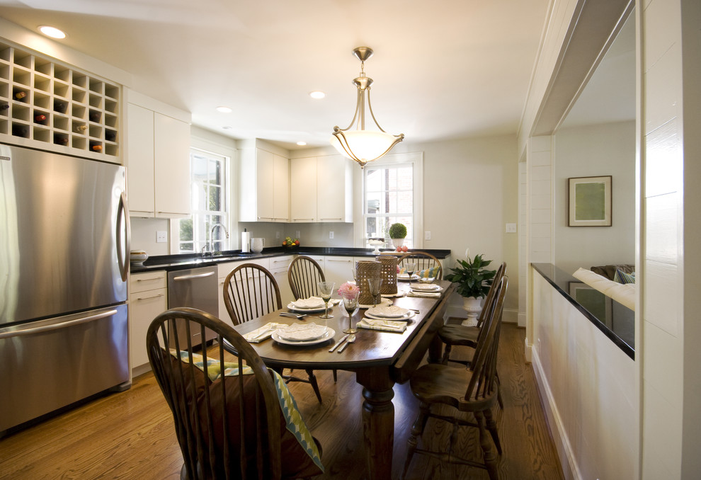 Inspiration for a classic kitchen in Charleston with stainless steel appliances.