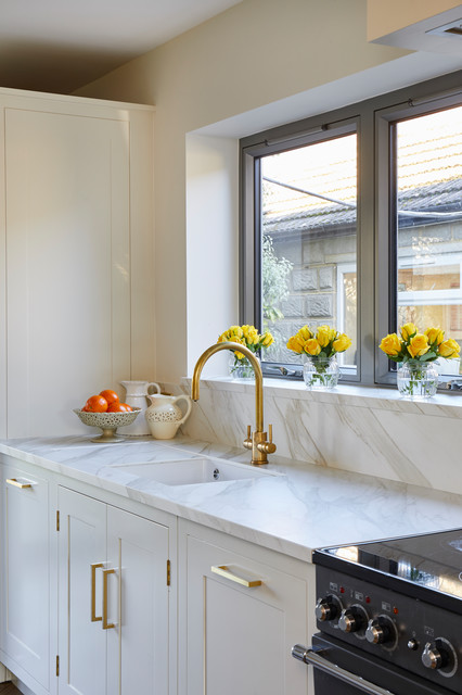 New Milton , Hampshire - Contemporary - Kitchen 