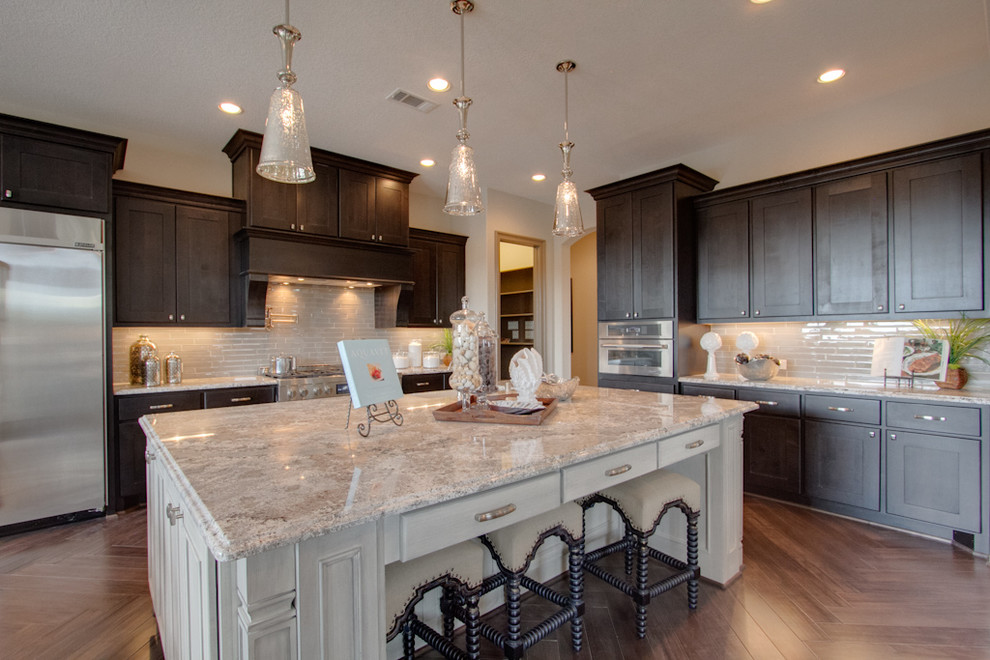 Newmark Homes Pampered Chef Villa Rotunda Traditional Kitchen