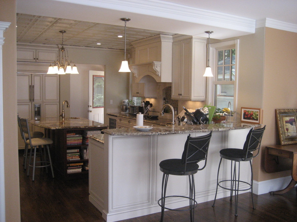 Newton Kitchen Kitchen Boston by Metropolitan