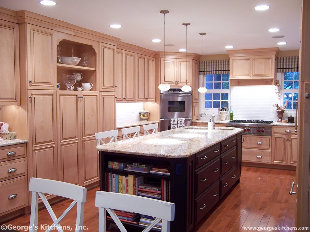 Elegant kitchen photo in Philadelphia